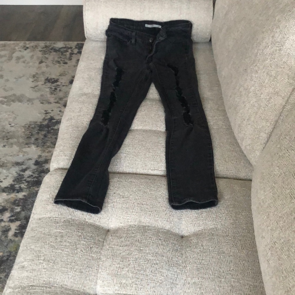 Levi’s 711 skinny. Gently used. Size 27.